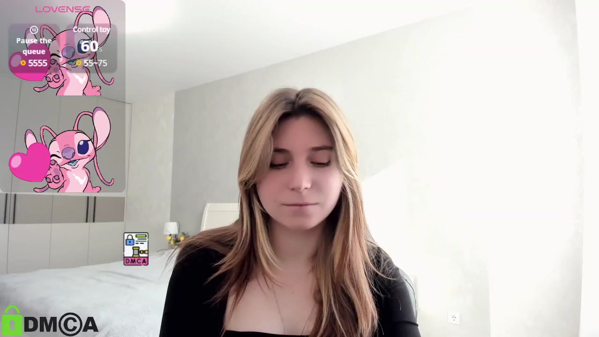 Gallery image thumbnail from MonicaaCute's myfreecams stream on, 10/20/2024, 08:07 image 12 of 20