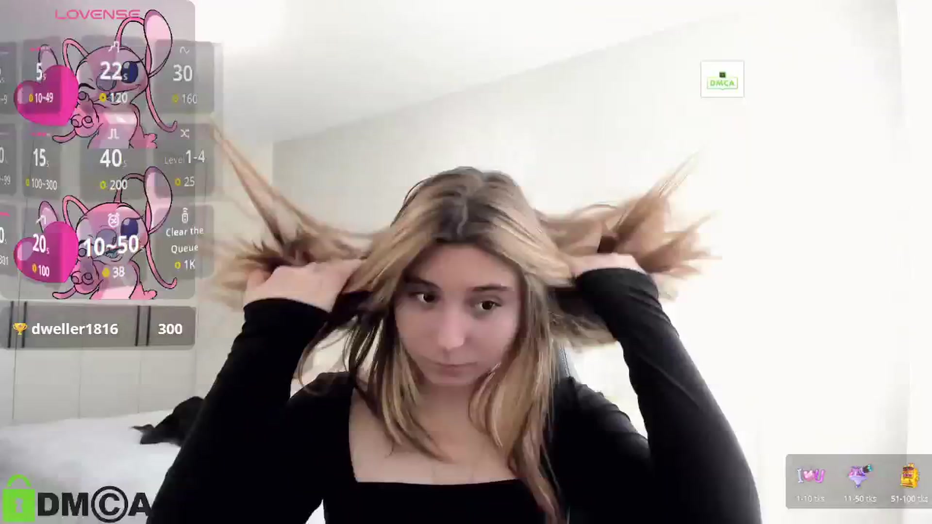 Gallery image thumbnail from MonicaaCute's myfreecams stream on, 10/20/2024, 08:45 image 12 of 20