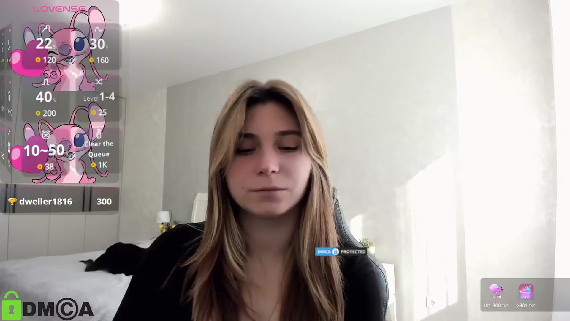 Gallery image thumbnail from MonicaaCute's myfreecams stream on, 10/20/2024, 08:45 image 9 of 20