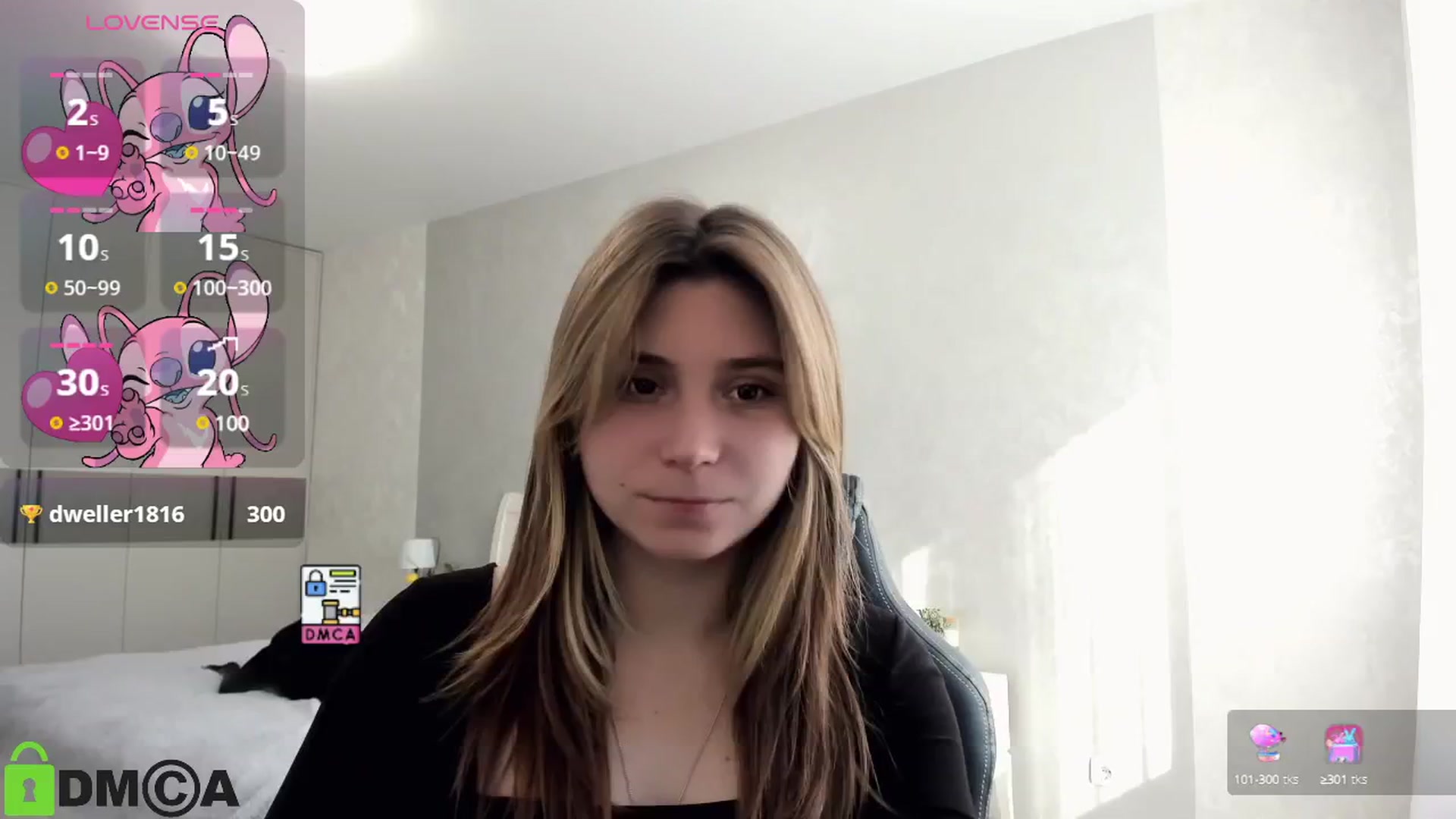 Gallery image thumbnail from MonicaaCute's myfreecams stream on, 10/20/2024, 08:45 image 10 of 20