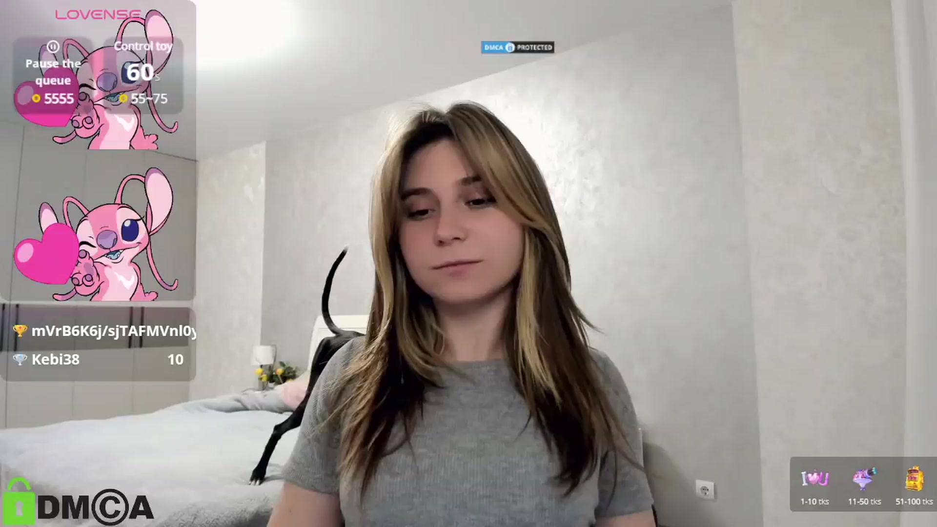 Gallery image thumbnail from MonicaaCute's myfreecams stream on, 10/21/2024, 17:53 image 12 of 20