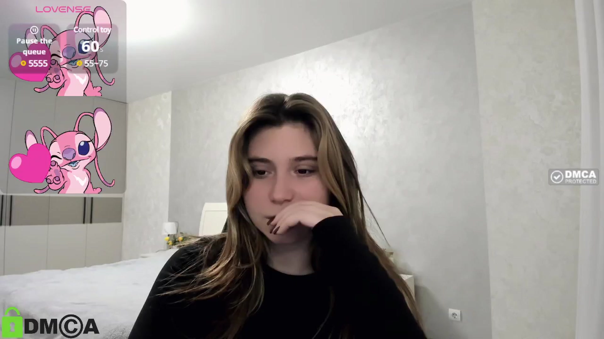 Gallery image thumbnail from MonicaaCute's myfreecams stream on, 10/22/2024, 16:25 image 13 of 20