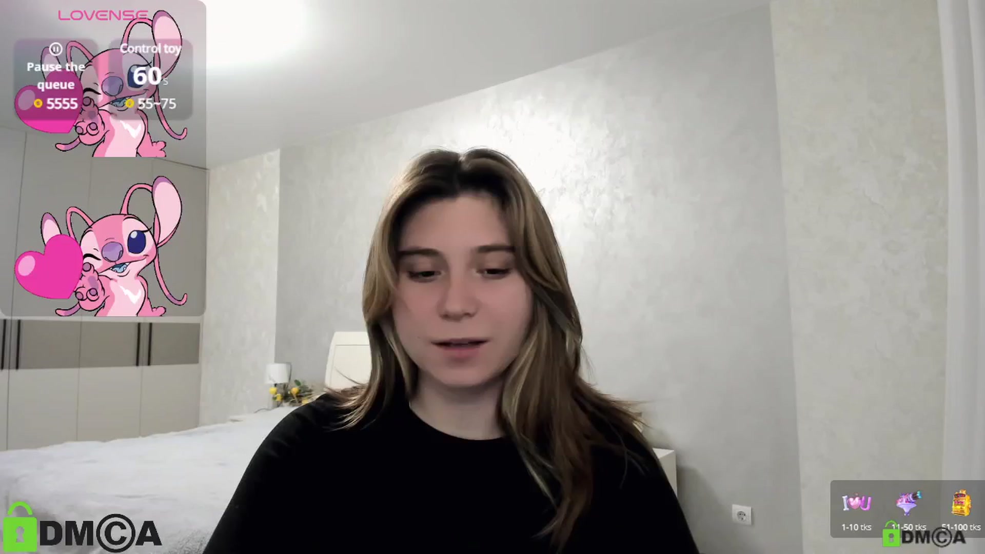 Gallery image thumbnail from MonicaaCute's myfreecams stream on, 10/22/2024, 16:25 image 14 of 20