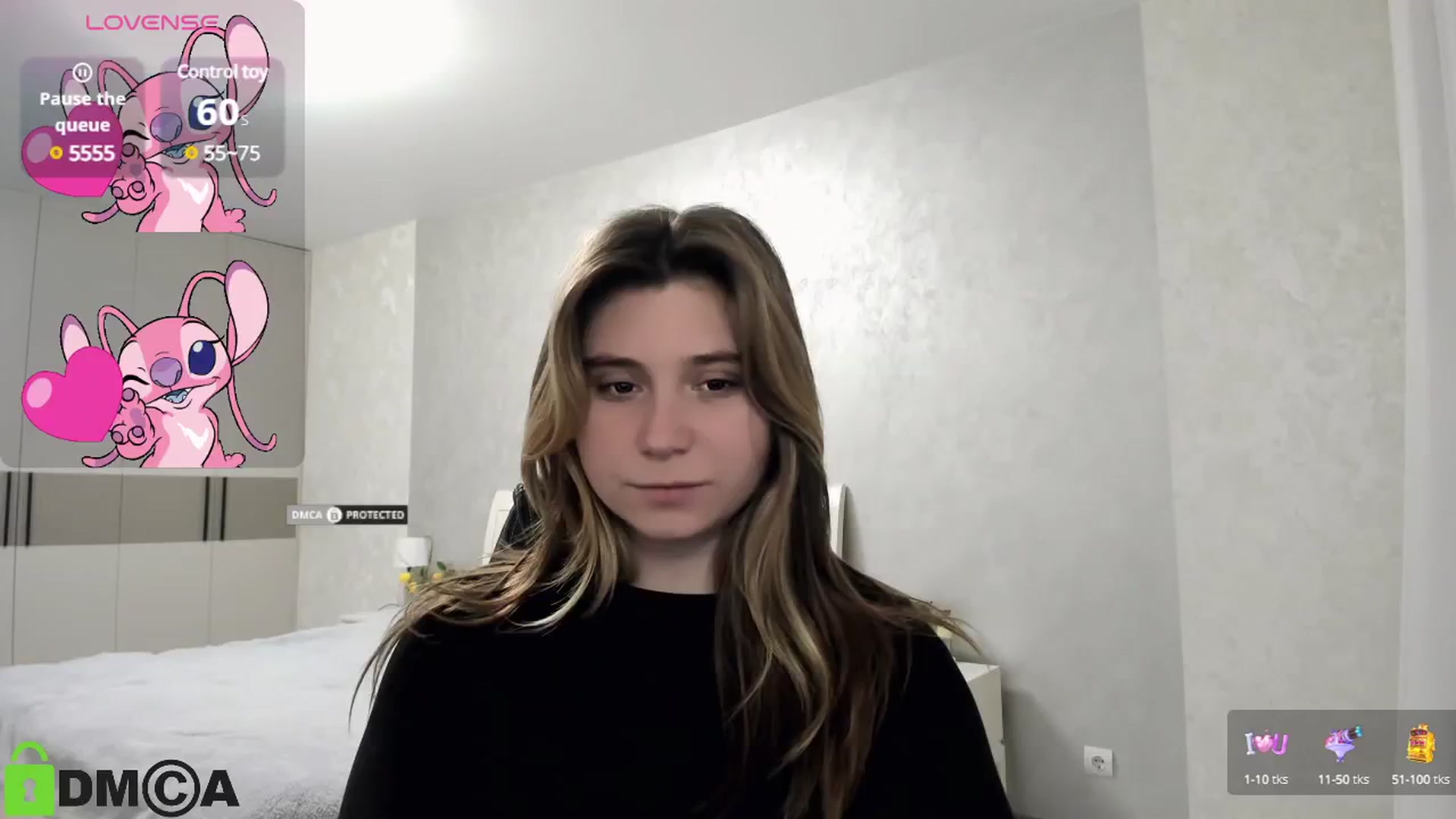 Gallery image thumbnail from MonicaaCute's myfreecams stream on, 10/22/2024, 17:00 image 12 of 20