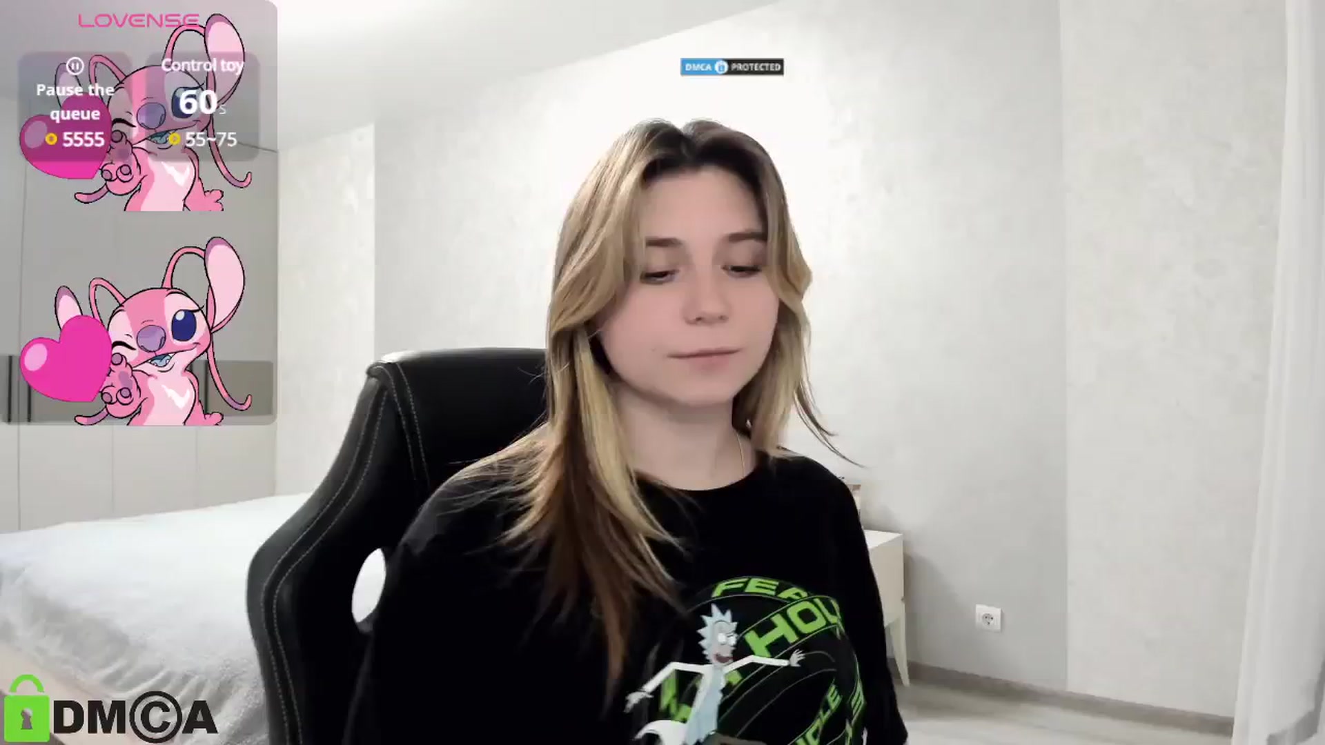 Gallery image thumbnail from MonicaaCute's myfreecams stream on, 10/23/2024, 18:07 image 13 of 20
