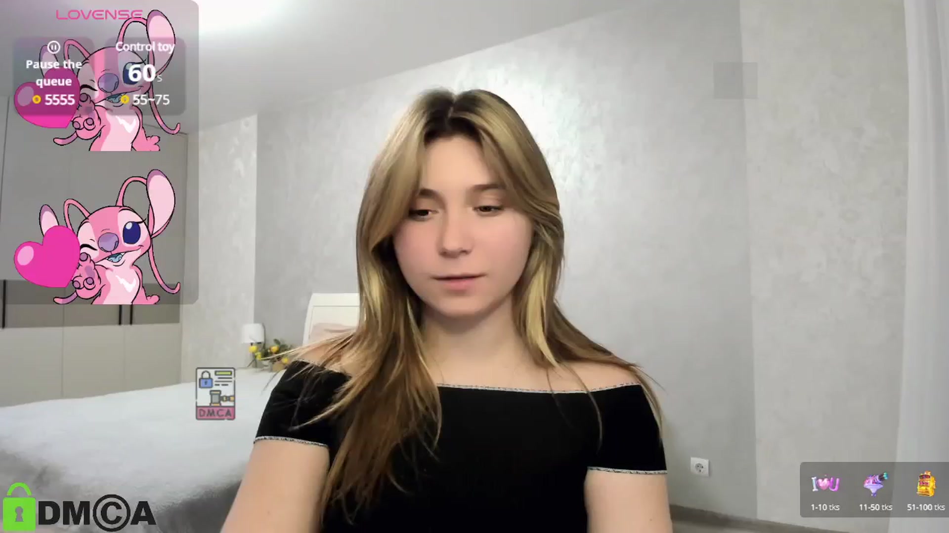 Gallery image thumbnail from MonicaaCute's myfreecams stream on, 10/25/2024, 15:27 image 10 of 20