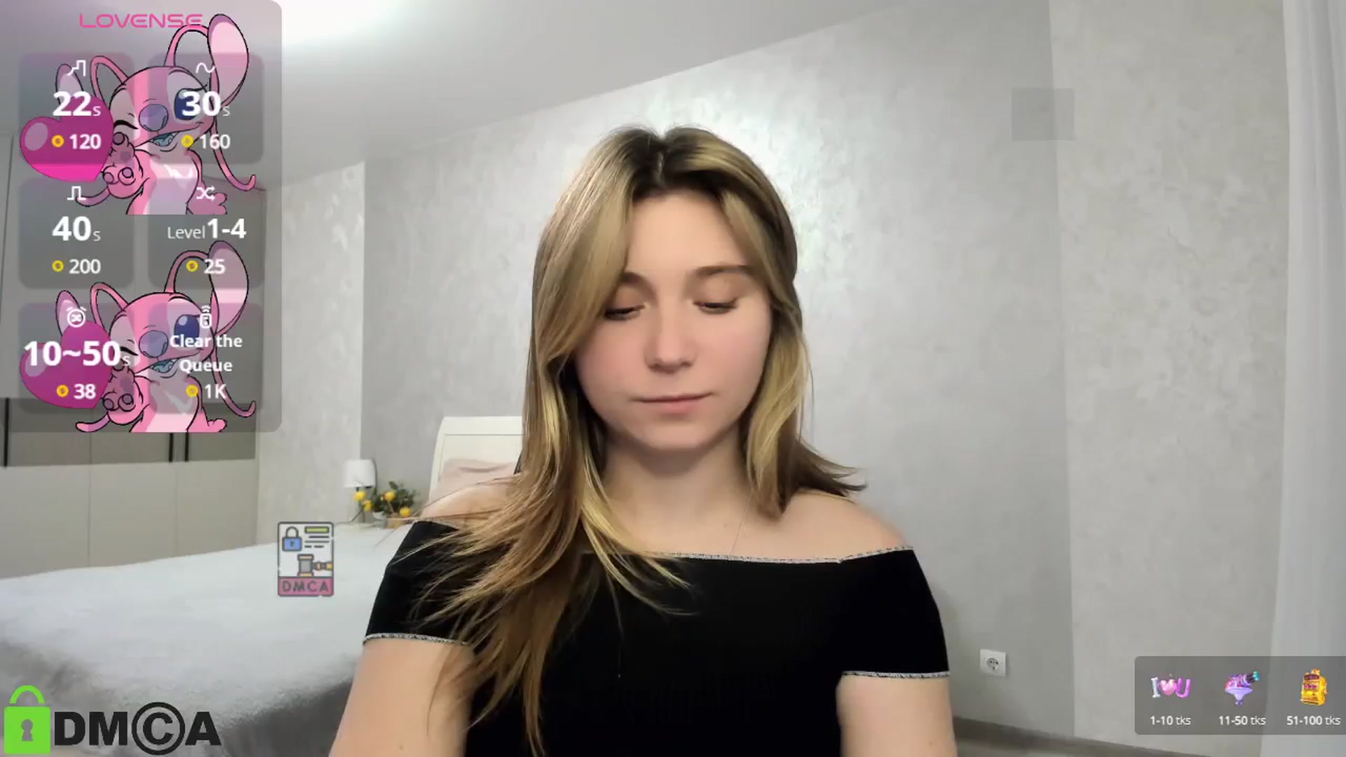 Gallery image thumbnail from MonicaaCute's myfreecams stream on, 10/25/2024, 15:27 image 18 of 20