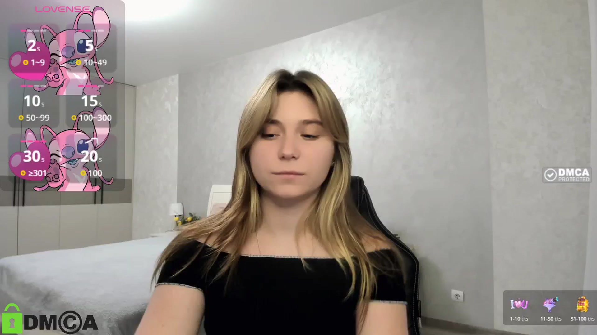 Gallery image thumbnail from MonicaaCute's myfreecams stream on, 10/25/2024, 17:31 image 19 of 20