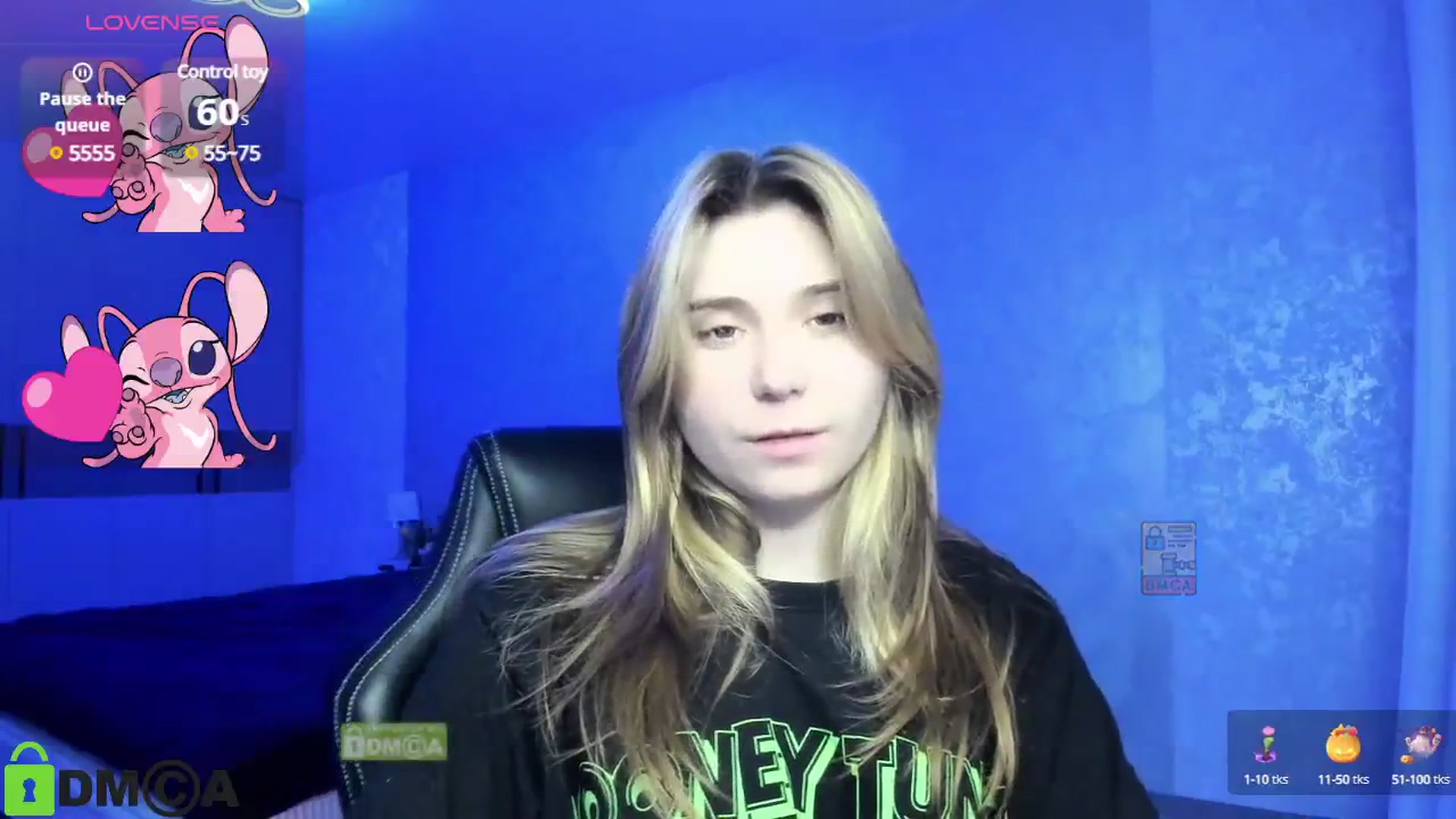Gallery image thumbnail from MonicaaCute's myfreecams stream on, 10/31/2024, 17:09 image 7 of 20