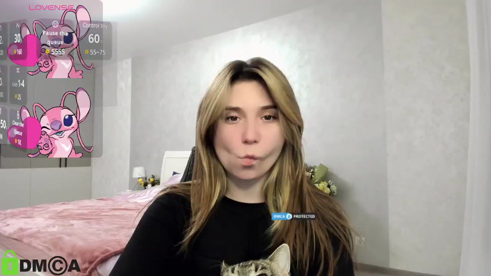 Gallery image thumbnail from MonicaaCute's myfreecams stream on, 11/14/2024, 17:45 image 6 of 20