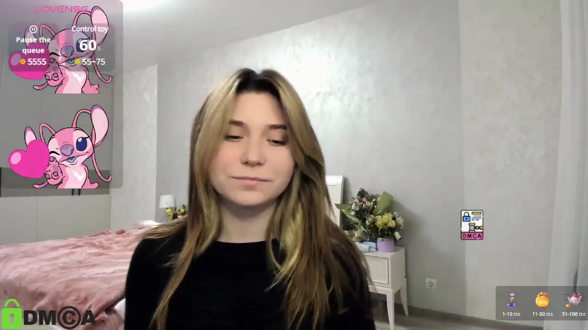 Gallery image thumbnail from MonicaaCute's myfreecams stream on, 11/14/2024, 18:43 image 14 of 20