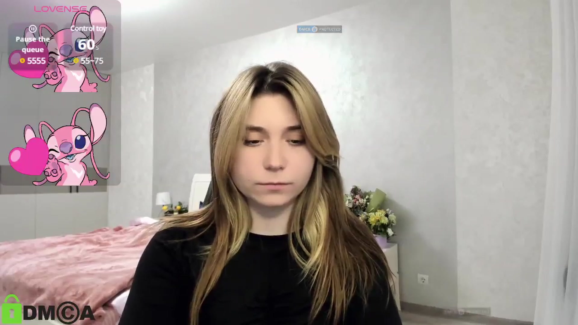 Gallery image thumbnail from MonicaaCute's myfreecams stream on, 11/14/2024, 18:43 image 15 of 20