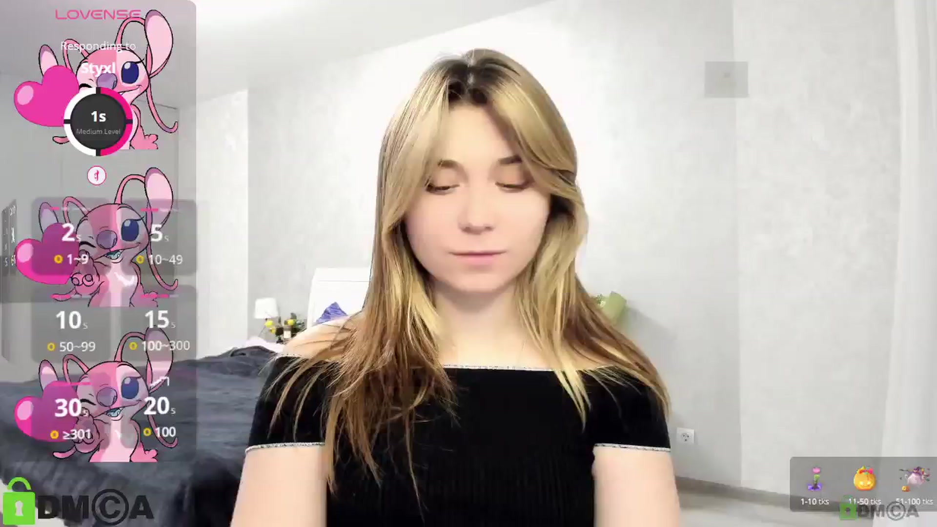 Gallery image thumbnail from MonicaaCute's myfreecams stream on, 11/15/2024, 18:25 image 14 of 20