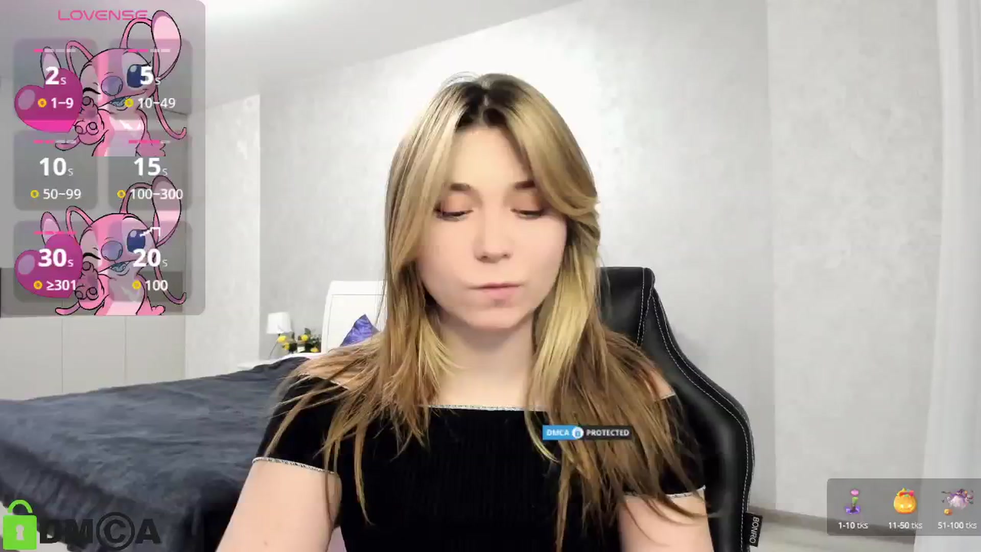 Gallery image thumbnail from MonicaaCute's myfreecams stream on, 11/15/2024, 18:25 image 1 of 20