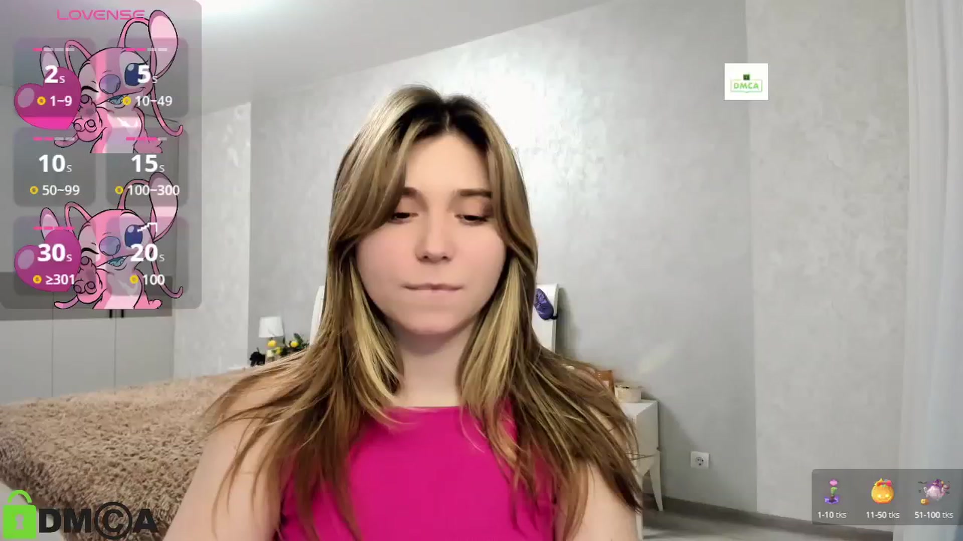 Gallery image thumbnail from MonicaaCute's myfreecams stream on, 11/17/2024, 17:16 image 17 of 20