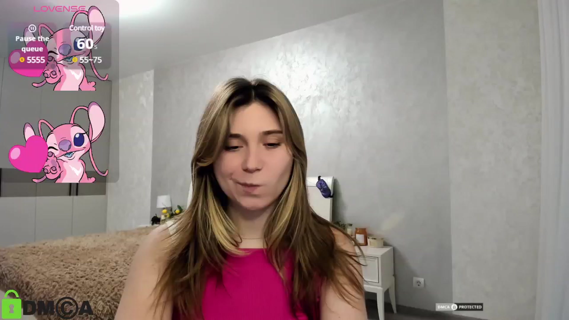 Gallery image thumbnail from MonicaaCute's myfreecams stream on, 11/17/2024, 18:40 image 17 of 20