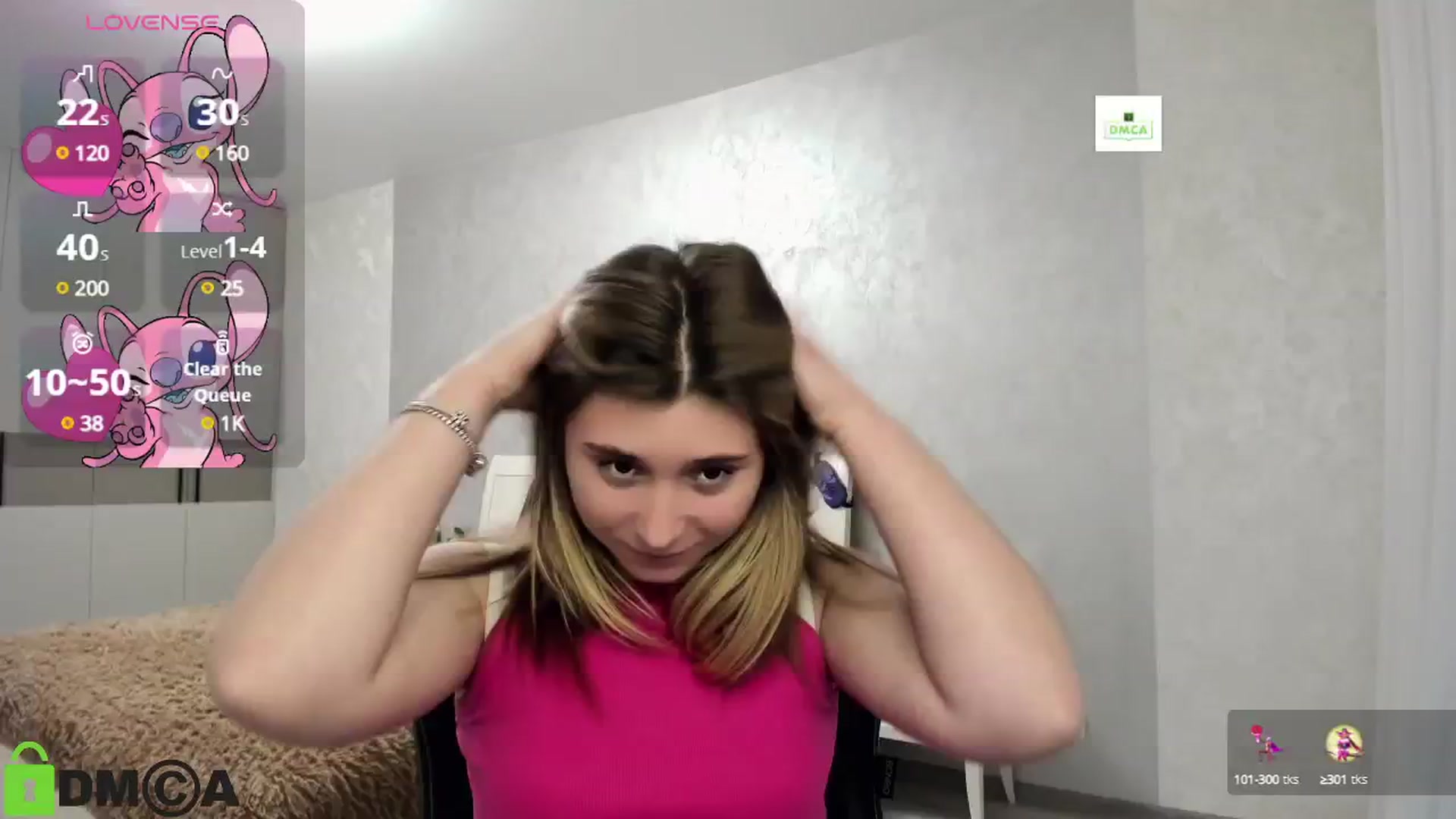 Gallery image thumbnail from MonicaaCute's myfreecams stream on, 11/17/2024, 18:40 image 18 of 20