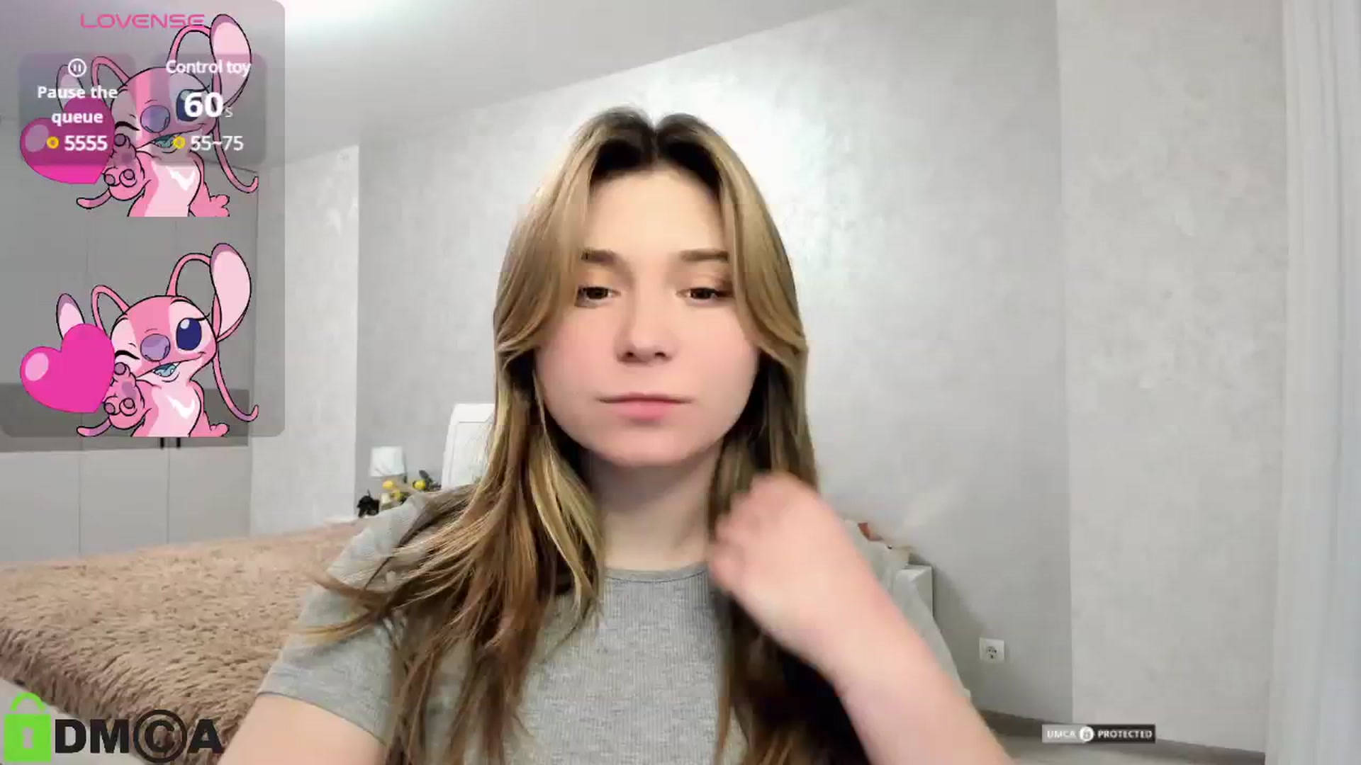Gallery image thumbnail from MonicaaCute's myfreecams stream on, 11/18/2024, 17:32 image 3 of 20
