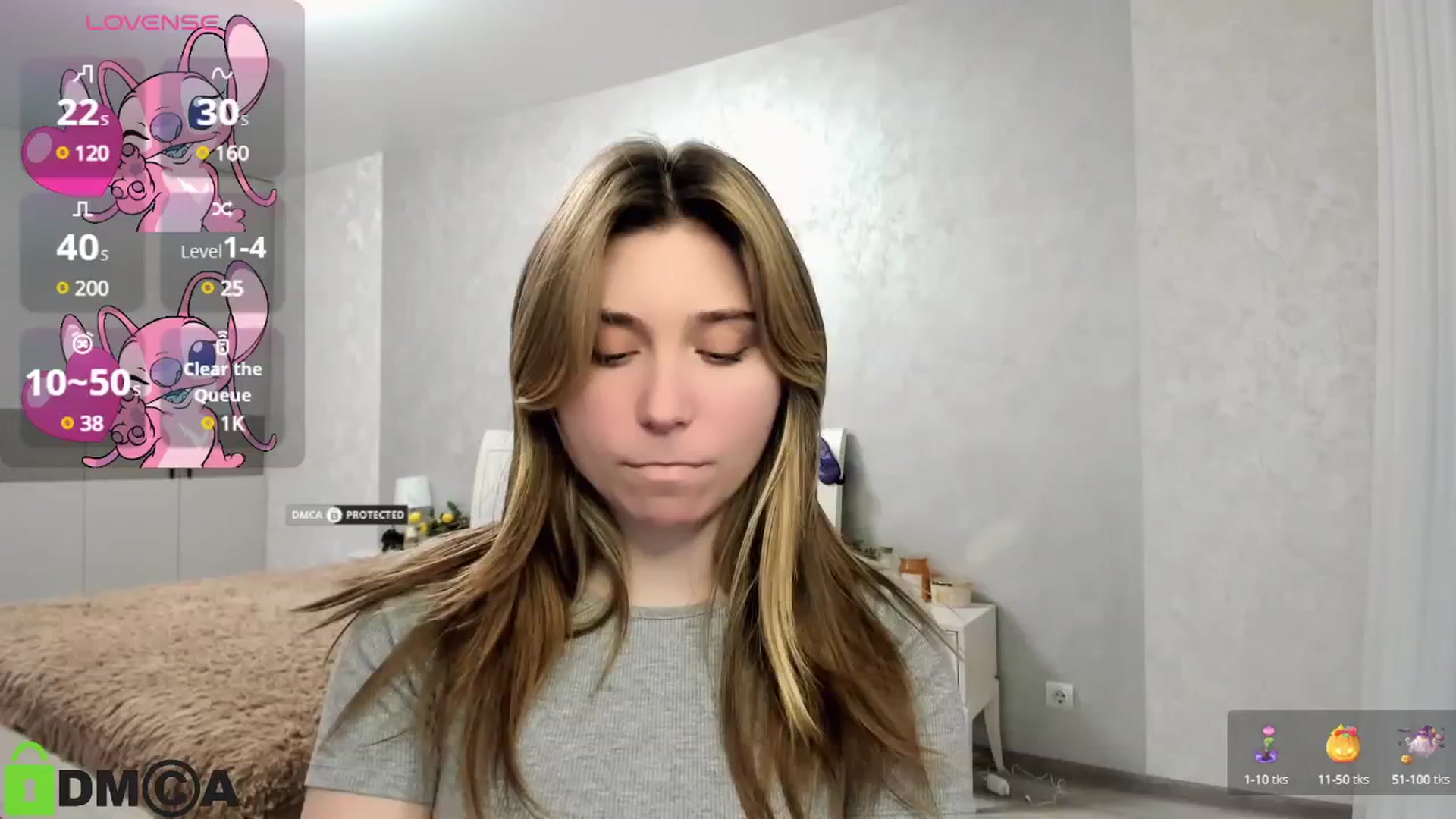 Gallery image thumbnail from MonicaaCute's myfreecams stream on, 11/18/2024, 17:32 image 8 of 20