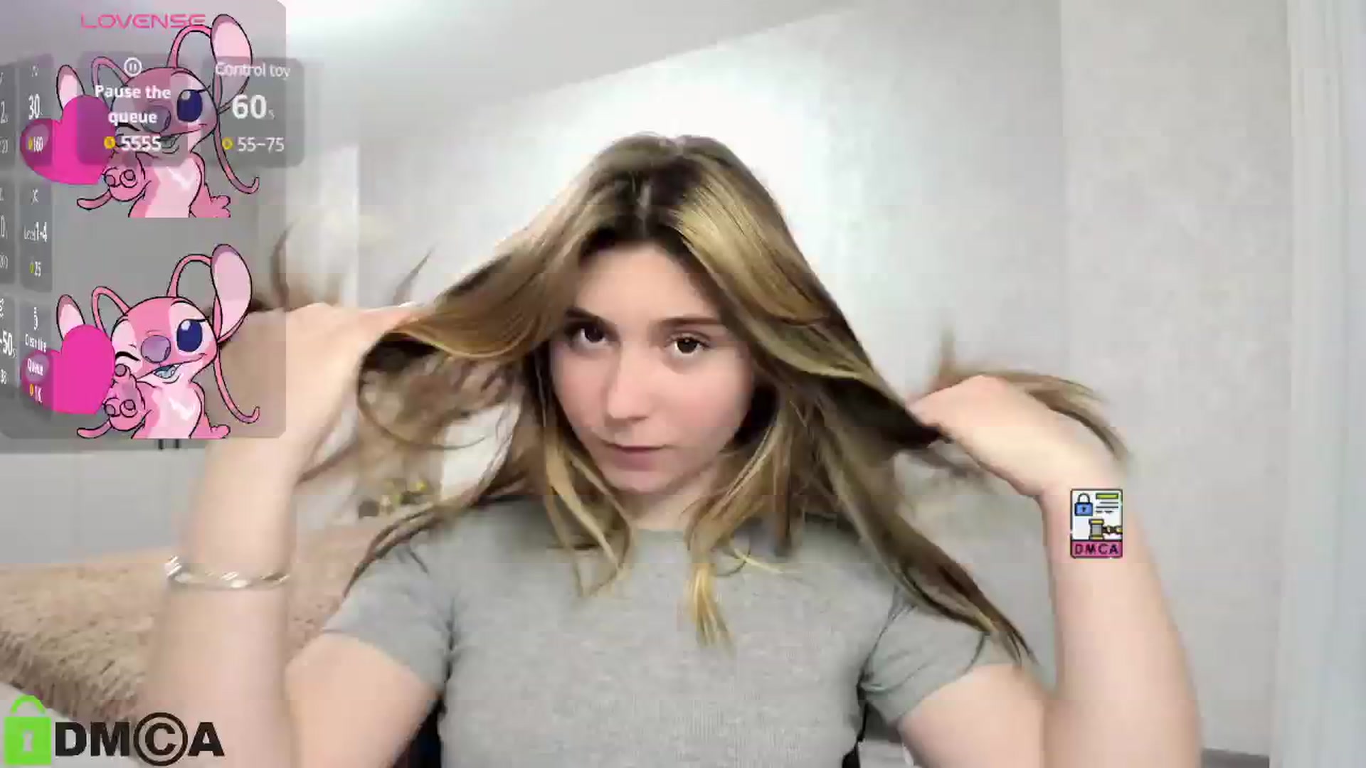 Gallery image thumbnail from MonicaaCute's myfreecams stream on, 11/18/2024, 17:32 image 6 of 20