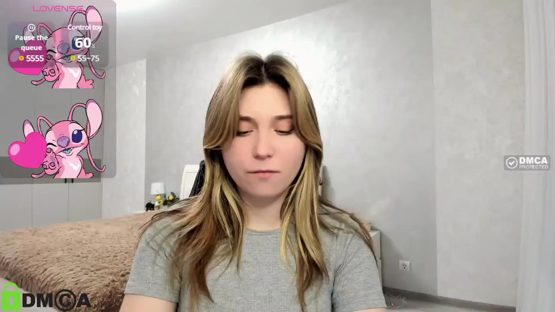 Gallery image thumbnail from MonicaaCute's myfreecams stream on, 11/18/2024, 19:20 image 18 of 20