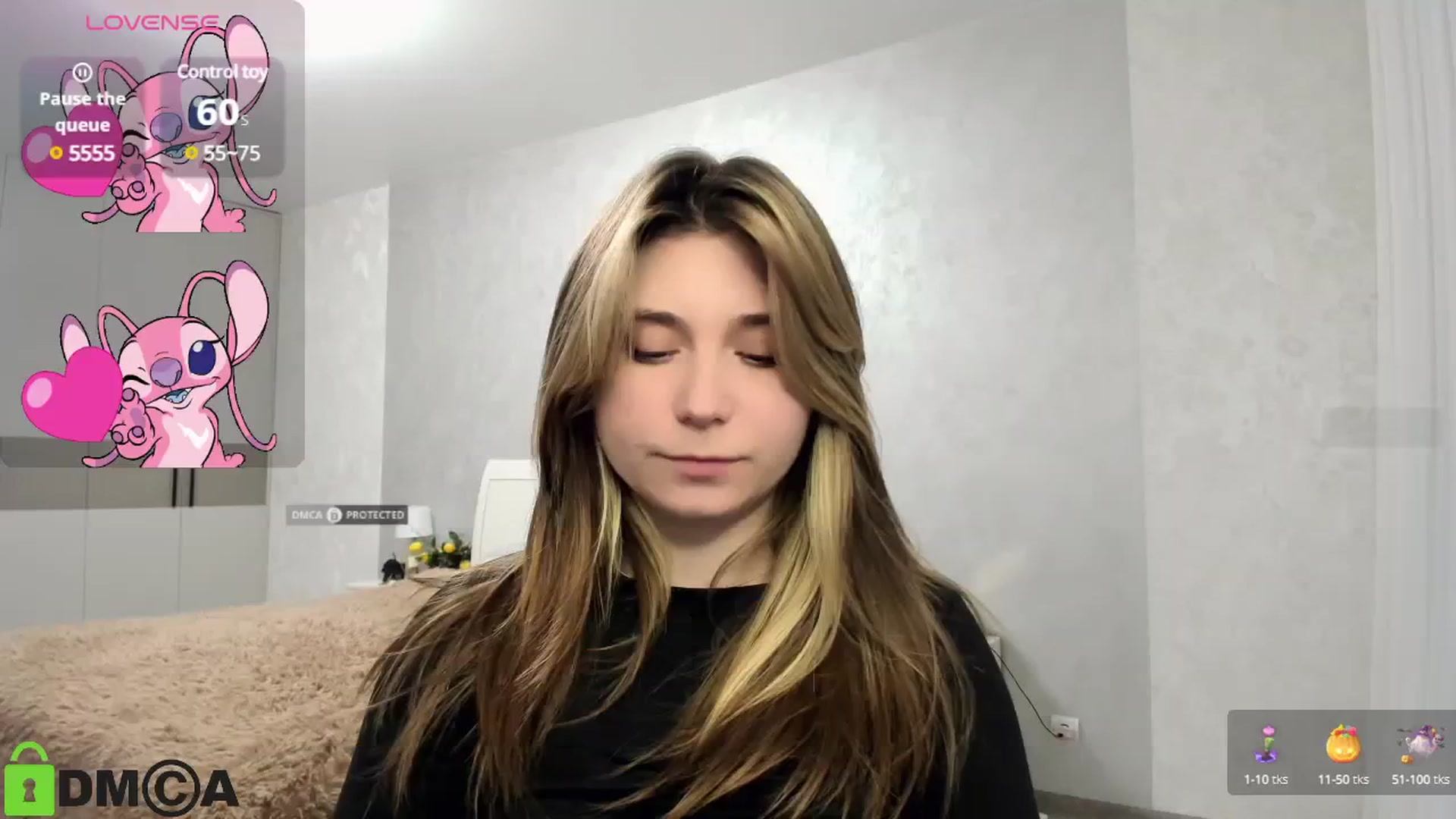 Gallery image thumbnail from MonicaaCute's myfreecams stream on, 11/20/2024, 19:08 image 20 of 20