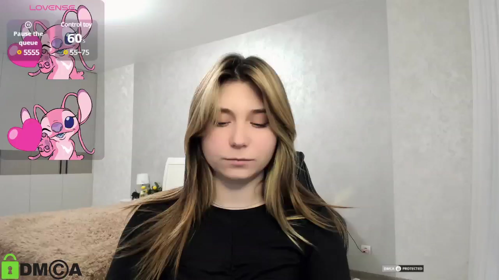 Gallery image thumbnail from MonicaaCute's myfreecams stream on, 11/20/2024, 19:08 image 13 of 20