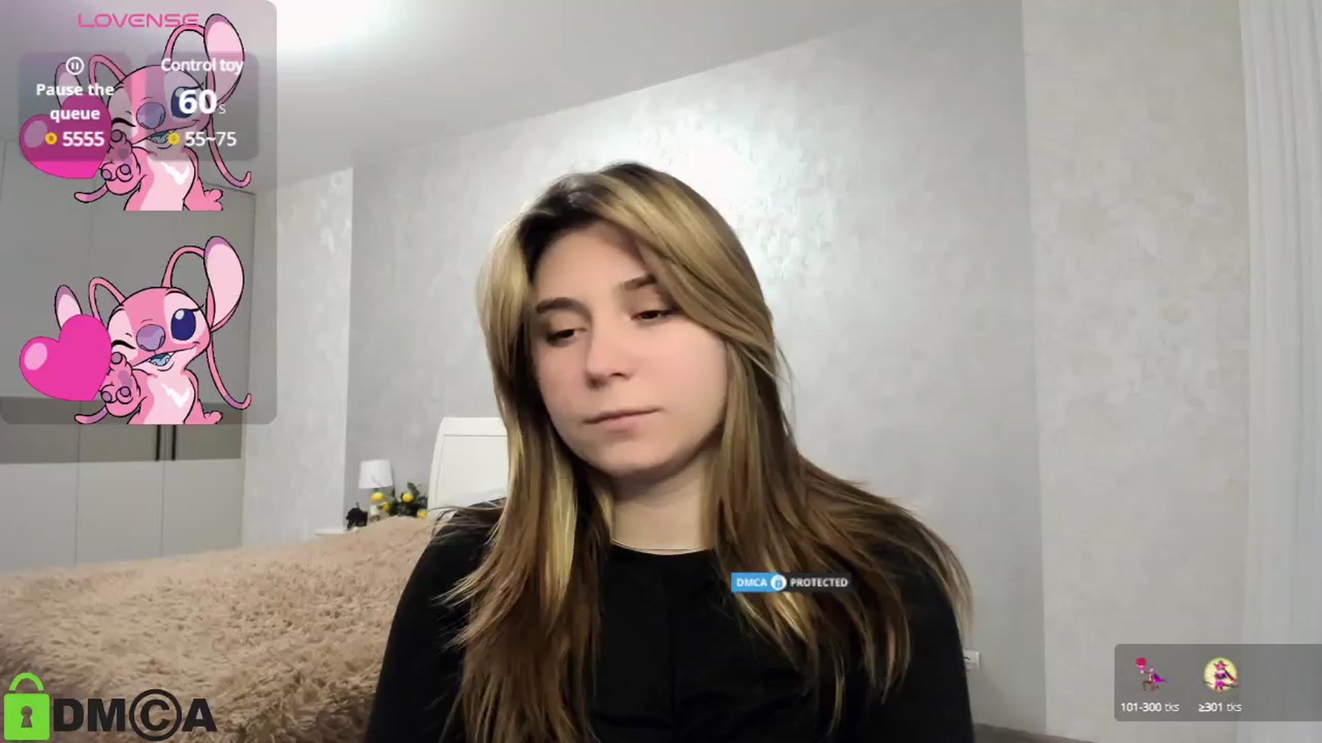 Gallery image thumbnail from MonicaaCute's myfreecams stream on, 11/20/2024, 19:08 image 9 of 20