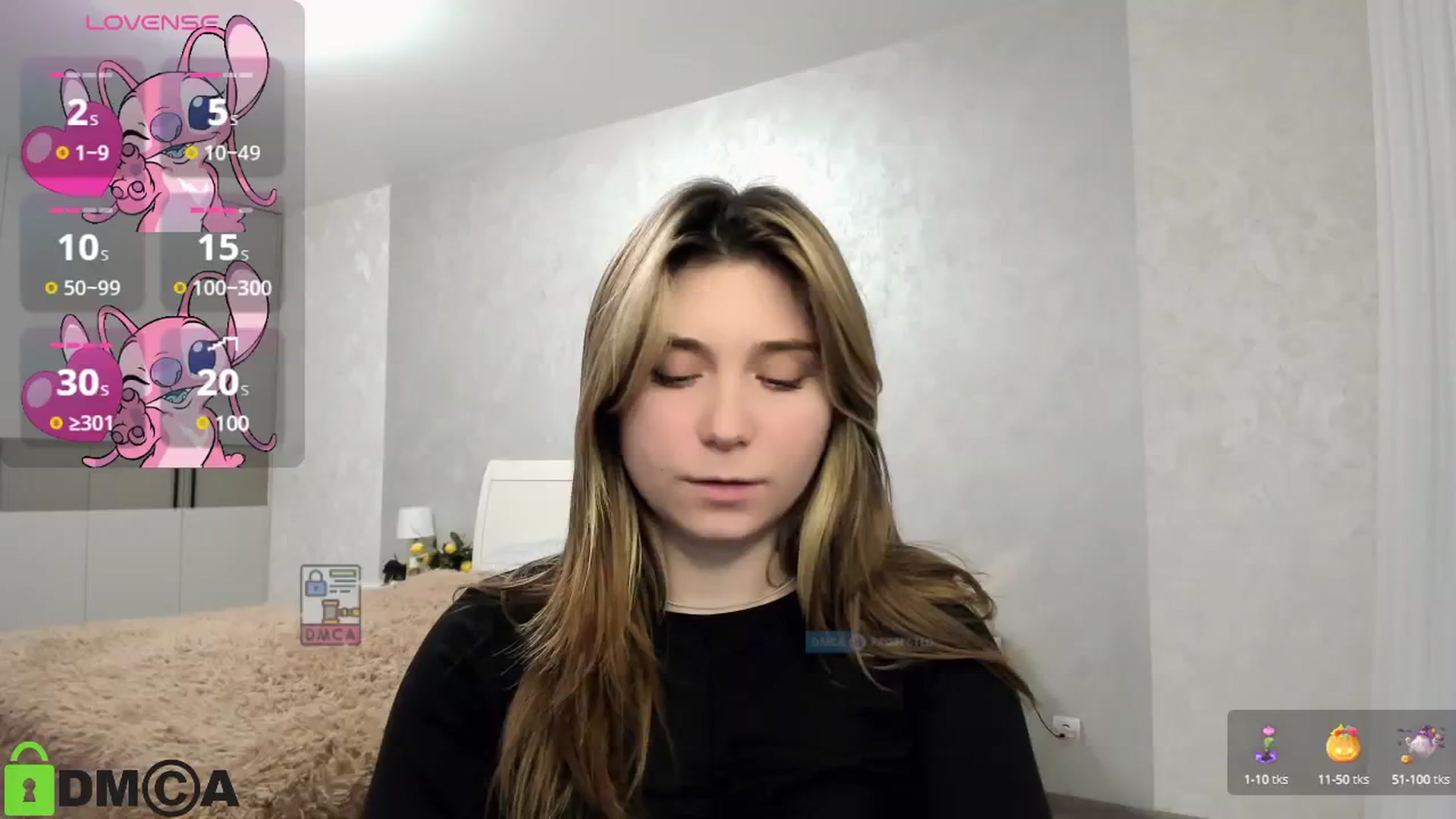 Gallery image thumbnail from MonicaaCute's myfreecams stream on, 11/20/2024, 19:08 image 12 of 20