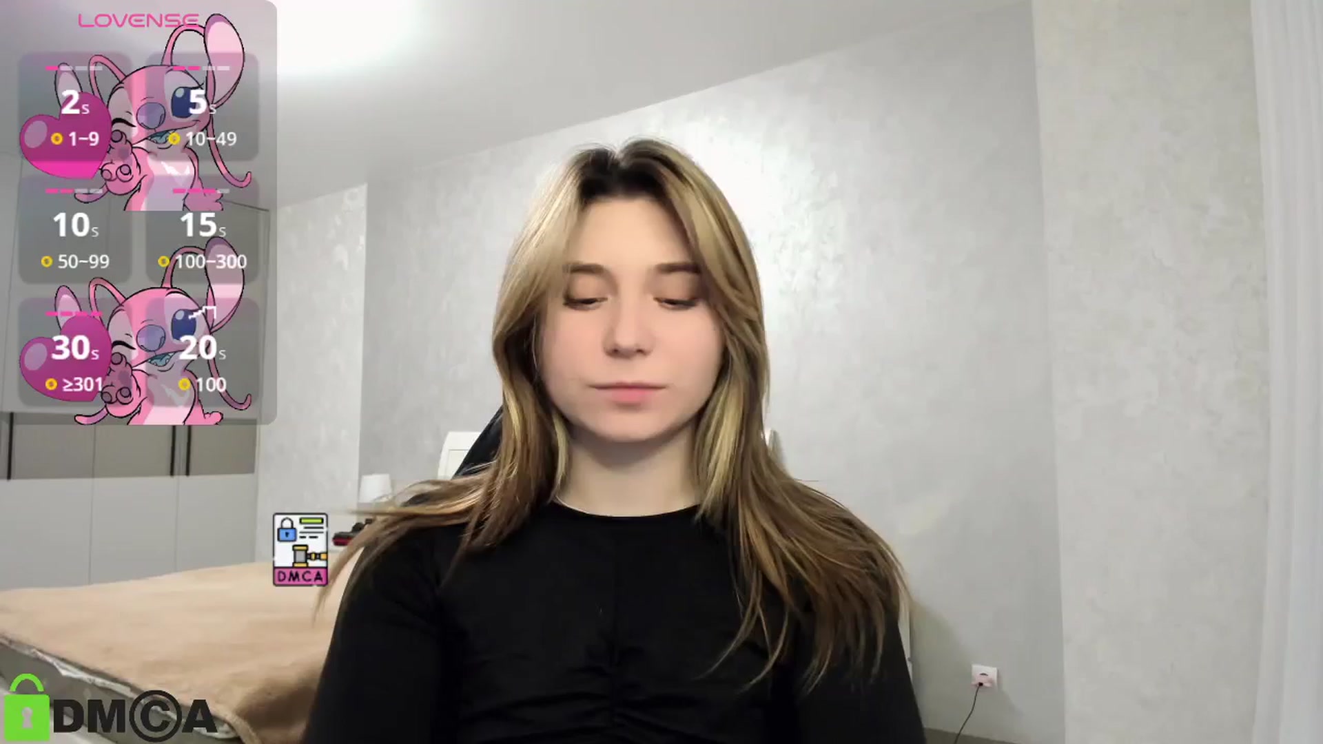 Gallery image thumbnail from MonicaaCute's myfreecams stream on, 11/23/2024, 18:17 image 17 of 20