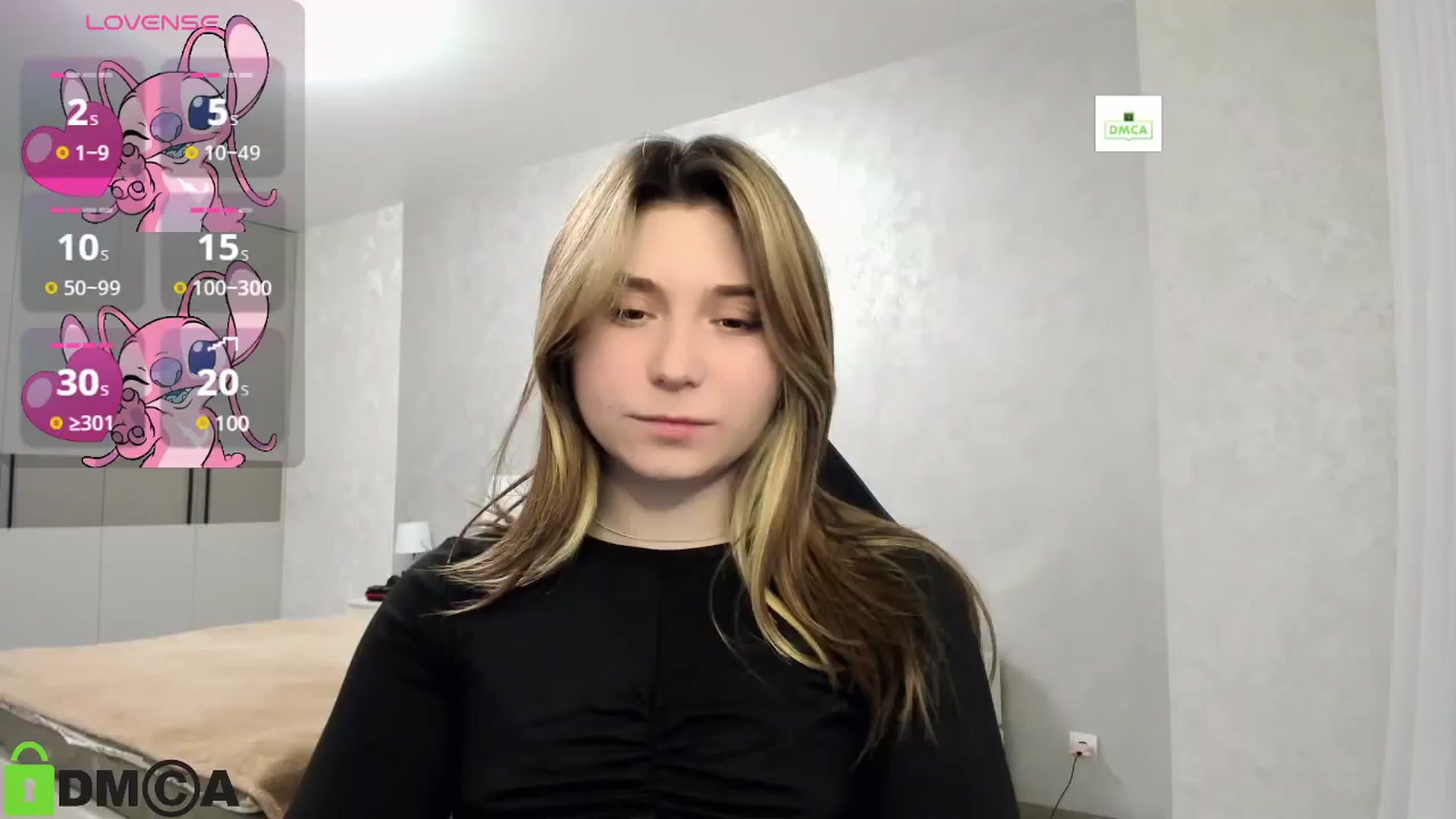 Gallery image thumbnail from MonicaaCute's myfreecams stream on, 11/23/2024, 18:17 image 8 of 20