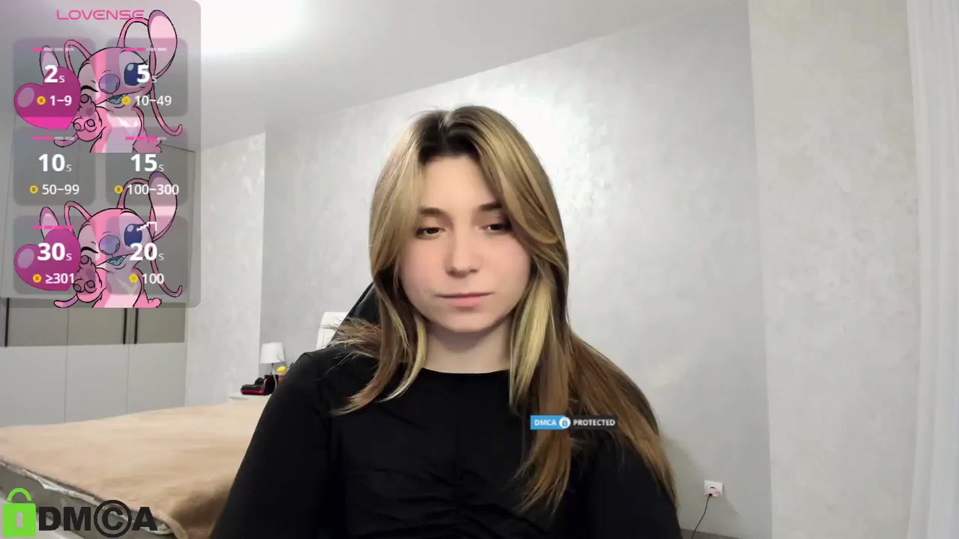 Gallery image thumbnail from MonicaaCute's myfreecams stream on, 11/23/2024, 18:17 image 18 of 20
