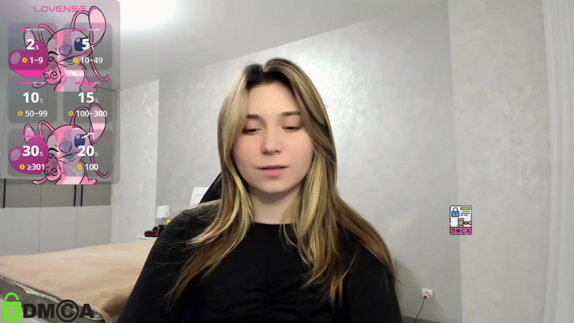 Gallery image thumbnail from MonicaaCute's myfreecams stream on, 11/23/2024, 18:17 image 12 of 20