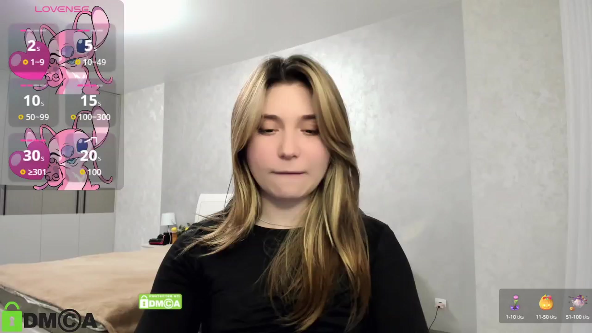 Gallery image thumbnail from MonicaaCute's myfreecams stream on, 11/23/2024, 18:17 image 5 of 20