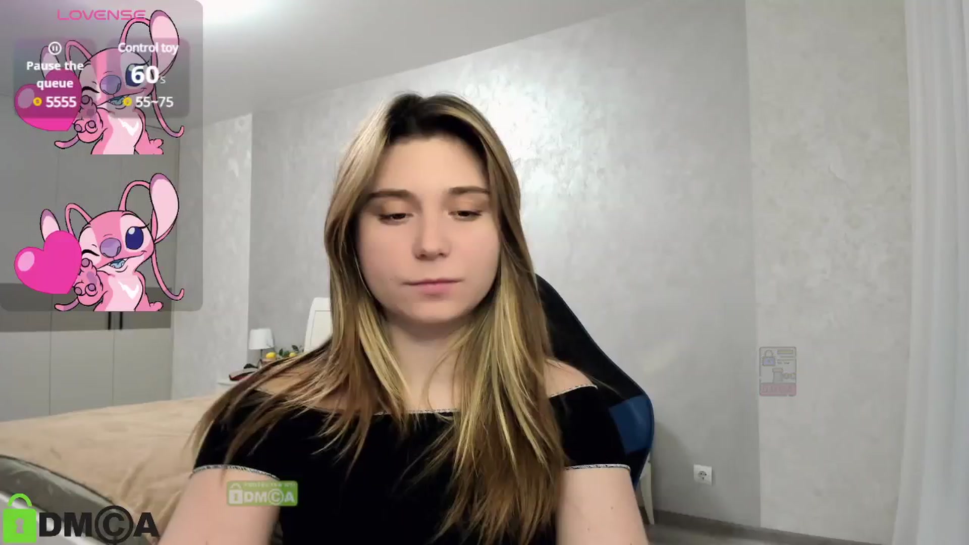 Gallery image thumbnail from MonicaaCute's myfreecams stream on, 11/24/2024, 19:05 image 9 of 20