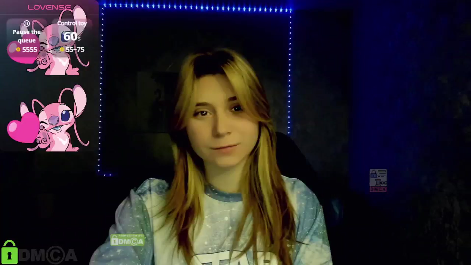 Gallery image thumbnail from MonicaaCute's myfreecams stream on, 11/27/2024, 19:07 image 4 of 20