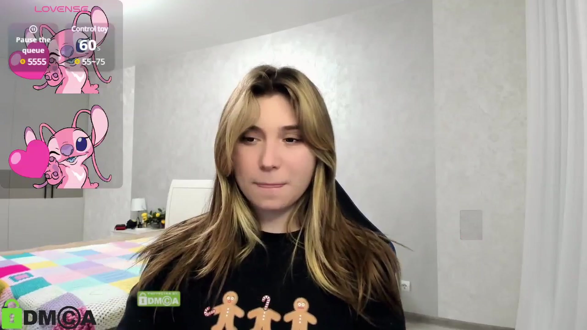 Gallery image thumbnail from MonicaaCute's myfreecams stream on, 11/28/2024, 19:25 image 18 of 20
