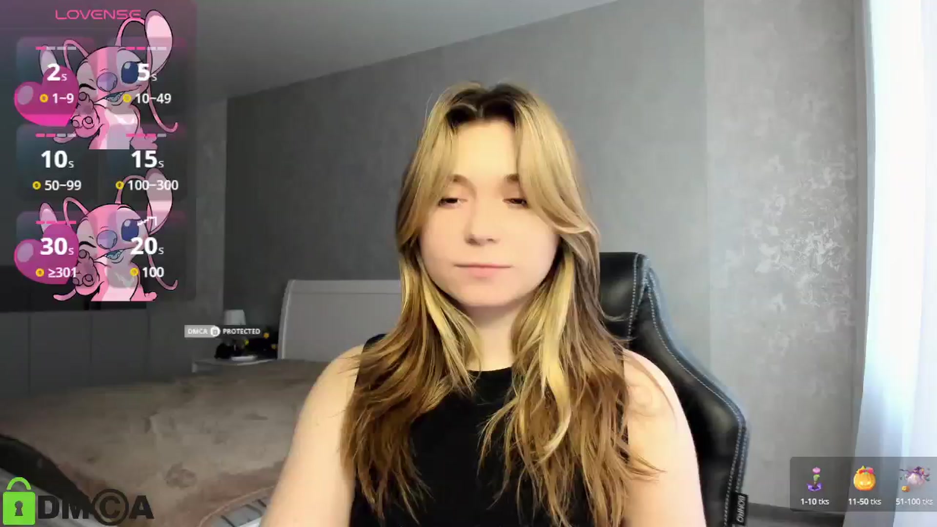 Gallery image thumbnail from MonicaaCute's myfreecams stream on, 12/08/2024, 10:28 image 15 of 20