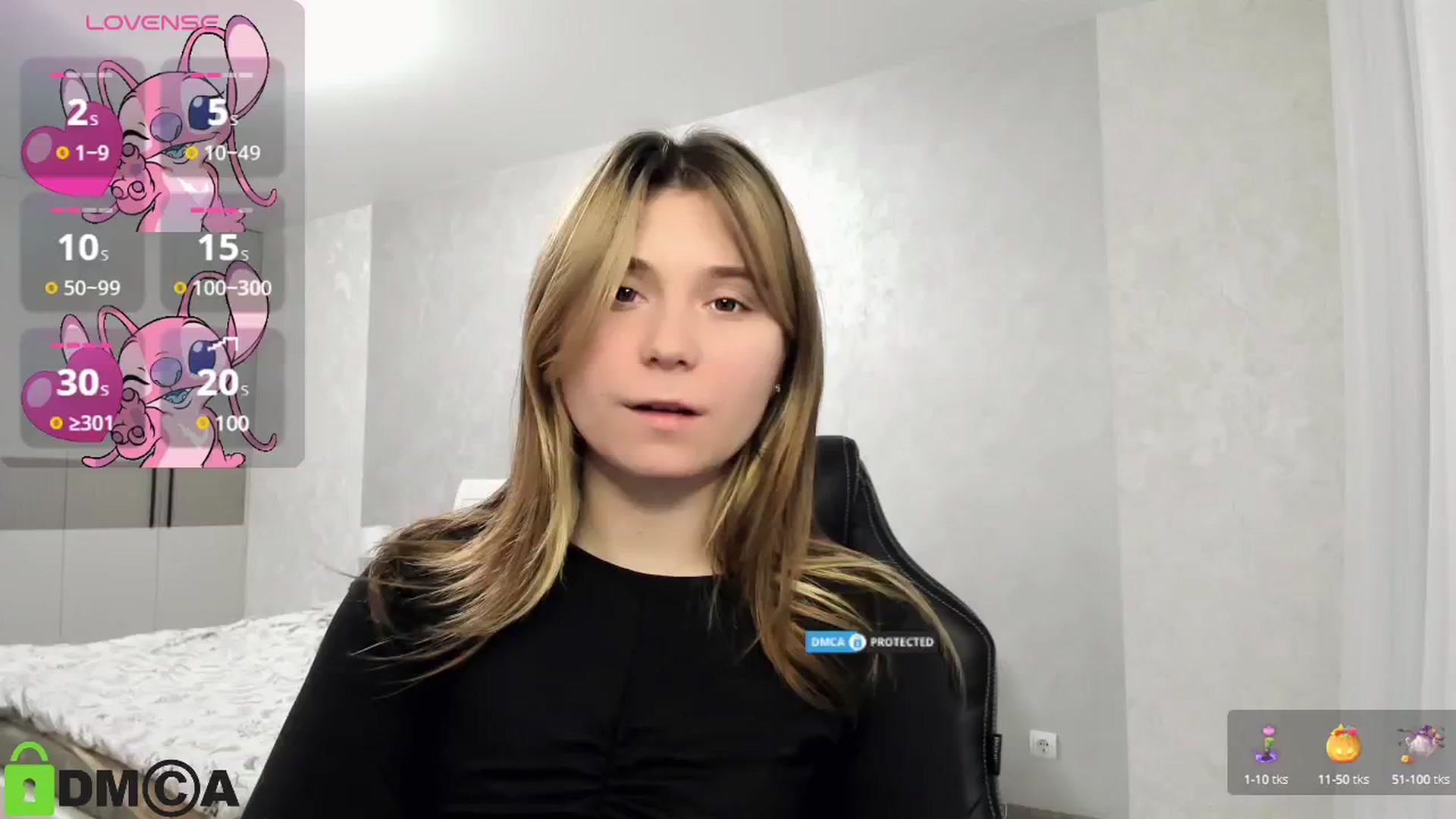 Gallery image thumbnail from MonicaaCute's myfreecams stream on, 12/12/2024, 19:03 image 18 of 20
