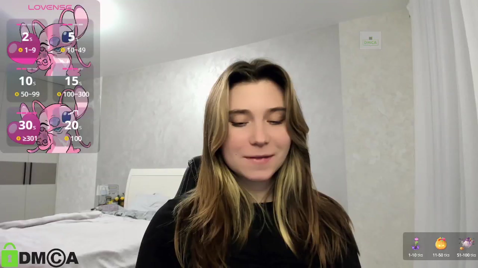 Gallery image thumbnail from MonicaaCute's myfreecams stream on, 12/18/2024, 19:07 image 13 of 20