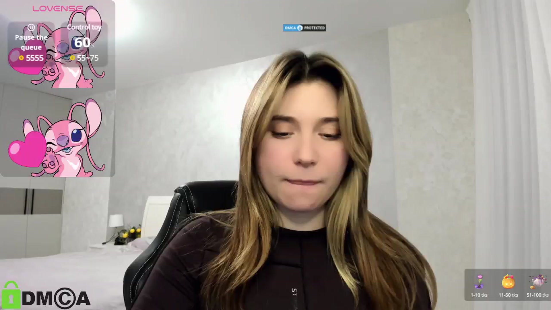 Gallery image thumbnail from MonicaaCute's myfreecams stream on, 12/19/2024, 17:28 image 8 of 20