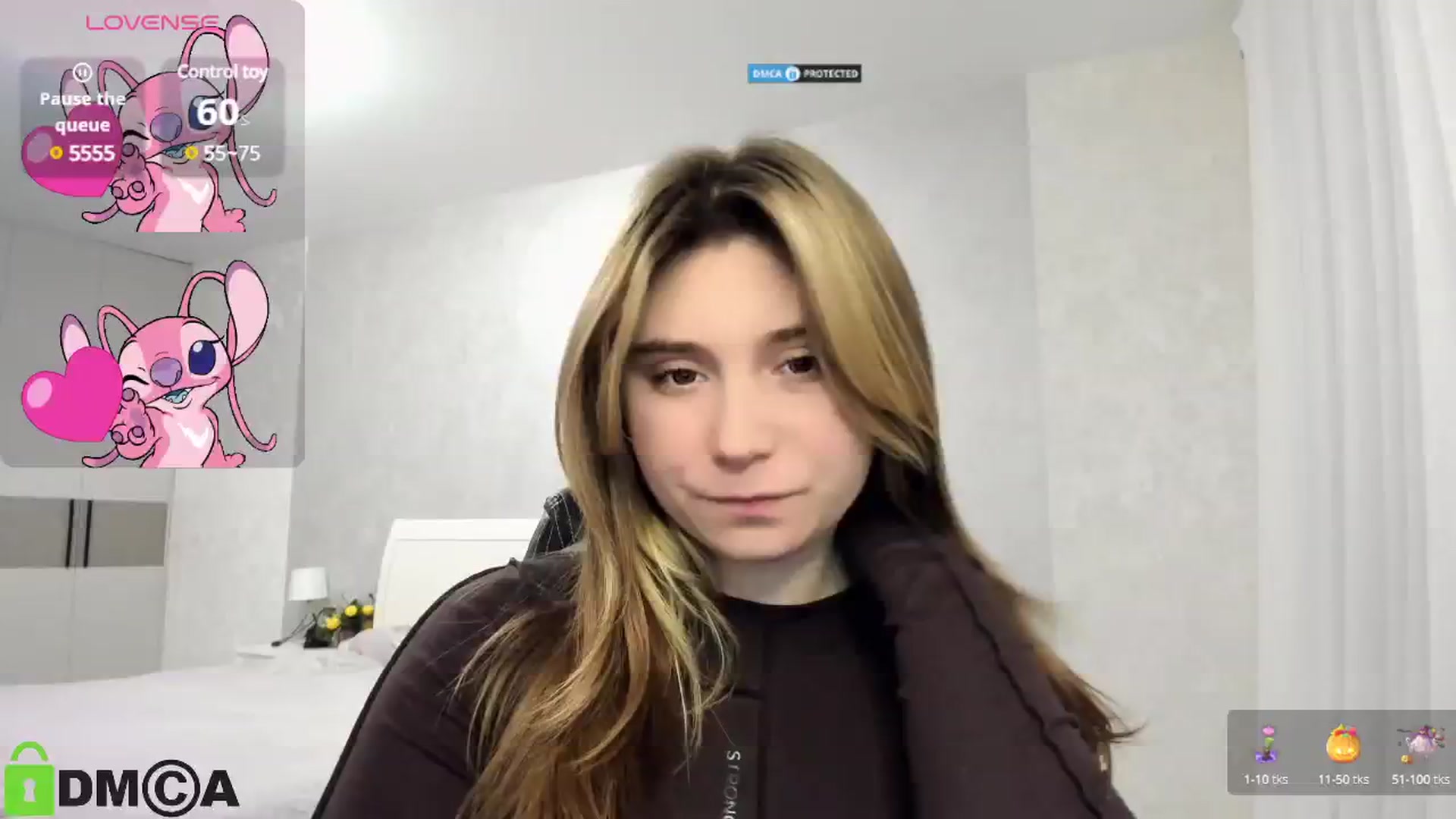 Gallery image thumbnail from MonicaaCute's myfreecams stream on, 12/19/2024, 17:28 image 6 of 20
