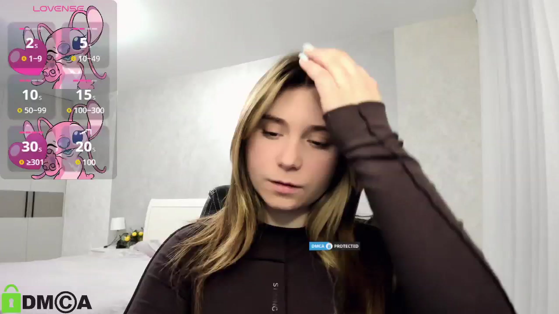 Gallery image thumbnail from MonicaaCute's myfreecams stream on, 12/19/2024, 17:28 image 7 of 20