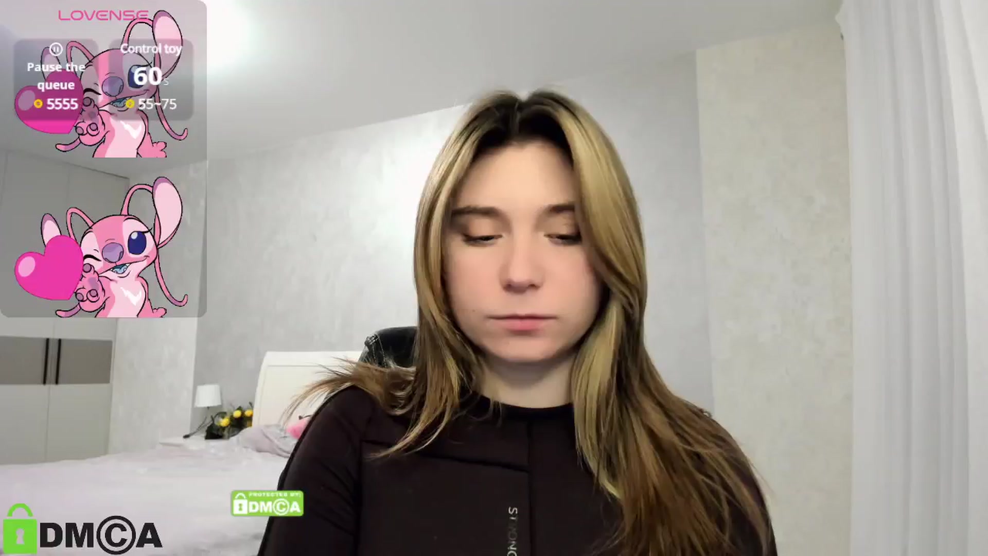 Gallery image thumbnail from MonicaaCute's myfreecams stream on, 12/19/2024, 17:28 image 10 of 20