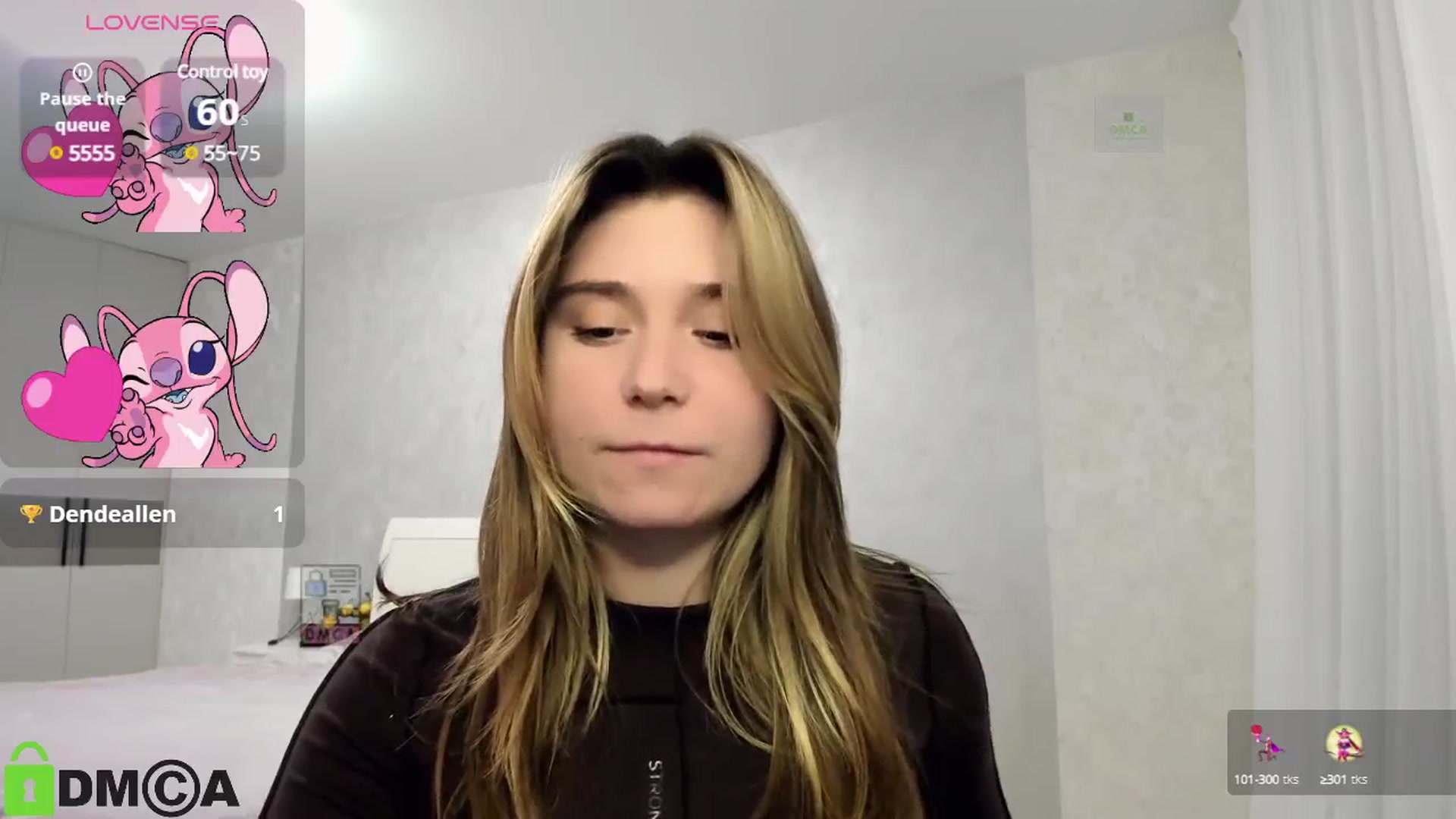 Gallery image thumbnail from MonicaaCute's myfreecams stream on, 12/19/2024, 19:00 image 15 of 20