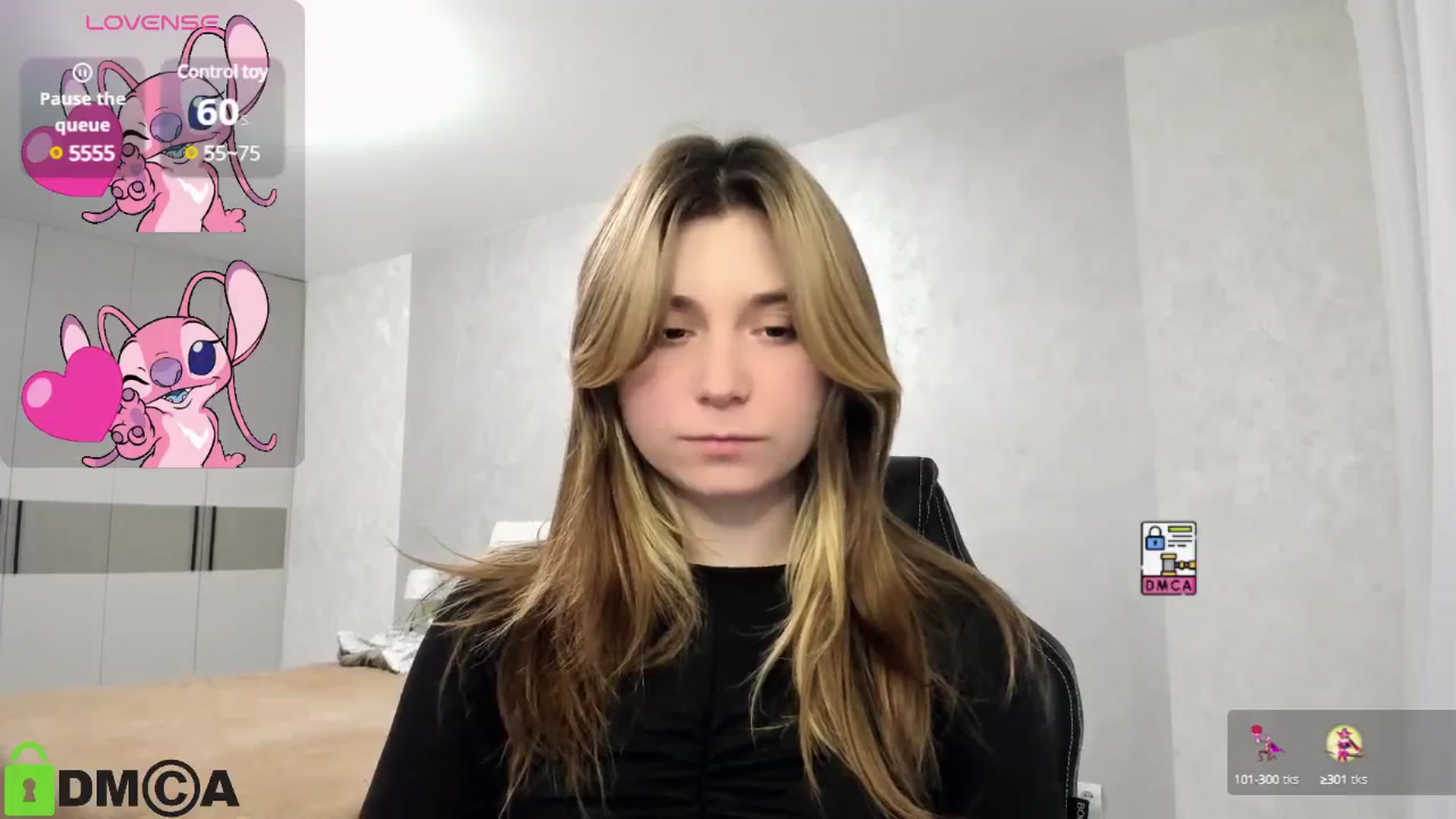 Gallery image thumbnail from MonicaaCute's myfreecams stream on, 01/03/2025, 16:52 image 15 of 20