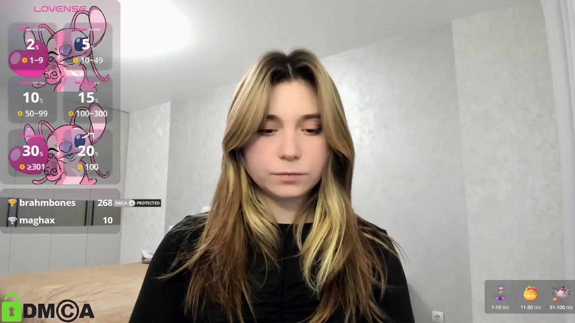 Gallery image thumbnail from MonicaaCute's myfreecams stream on, 01/03/2025, 18:59 image 11 of 20