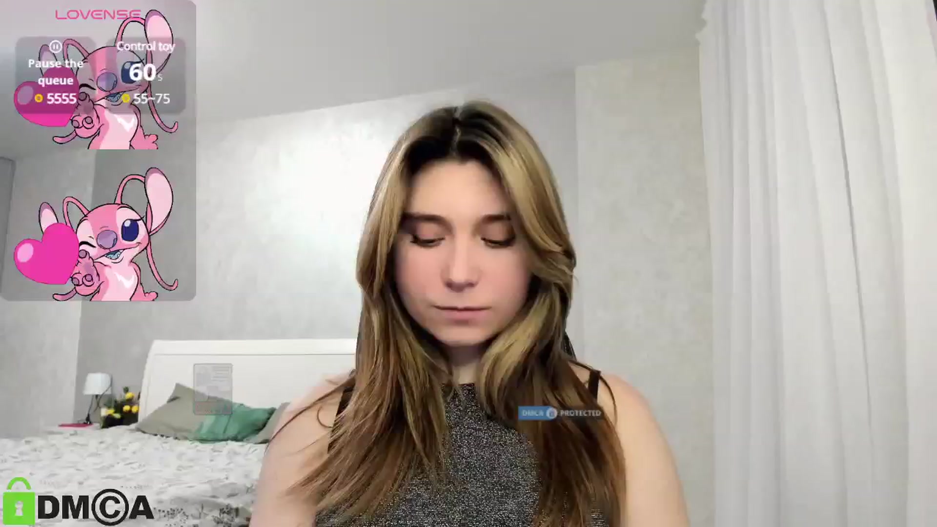 Gallery image thumbnail from MonicaaCute's myfreecams stream on, 01/14/2025, 18:43 image 16 of 20