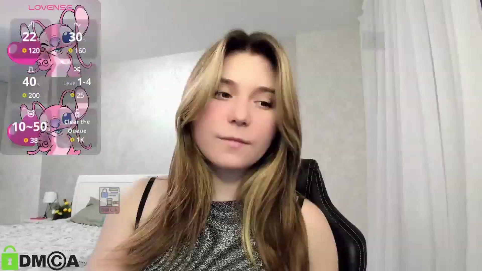 Gallery image thumbnail from MonicaaCute's myfreecams stream on, 01/14/2025, 18:43 image 15 of 20
