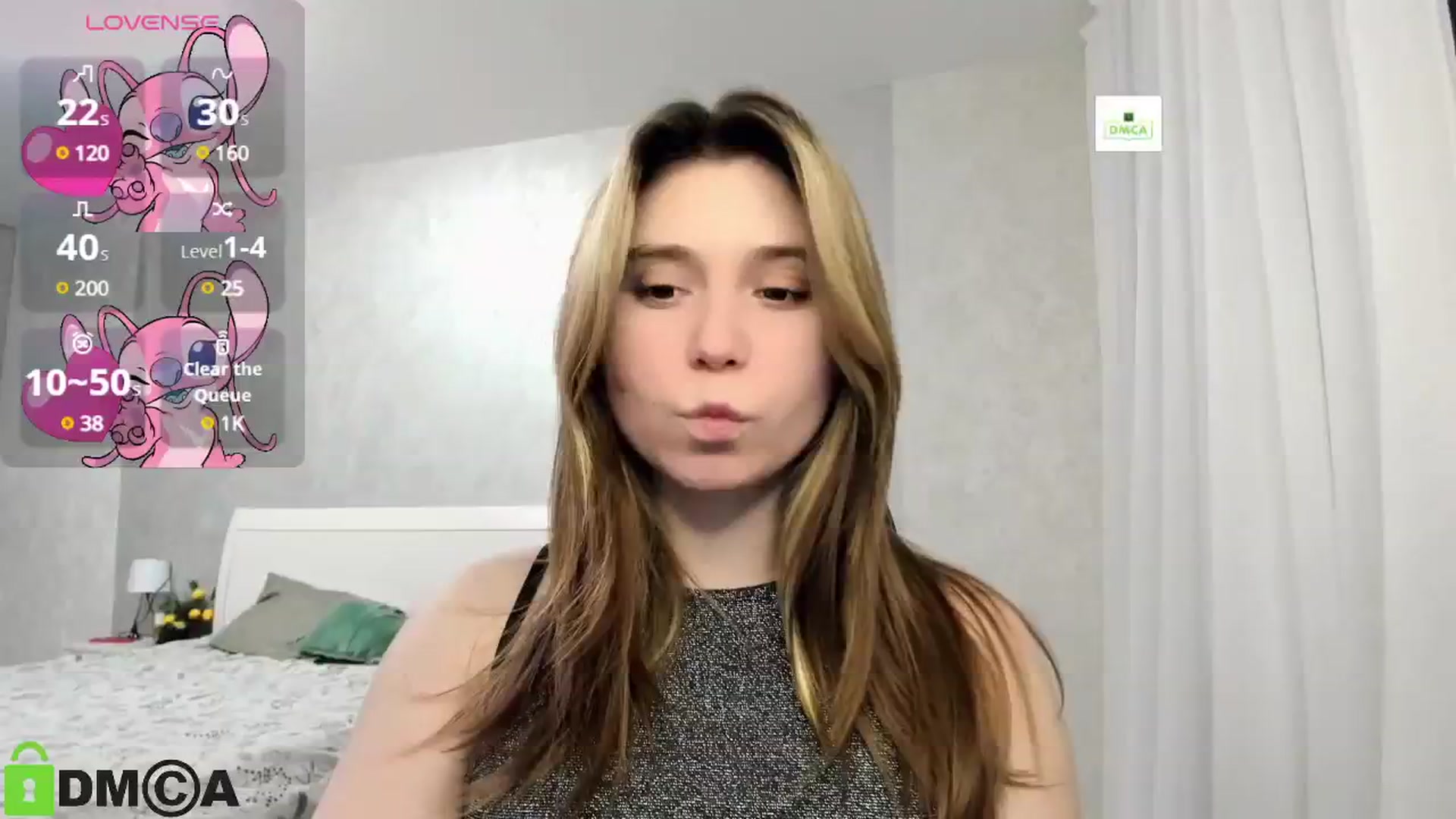 Gallery image thumbnail from MonicaaCute's myfreecams stream on, 01/14/2025, 18:43 image 4 of 20